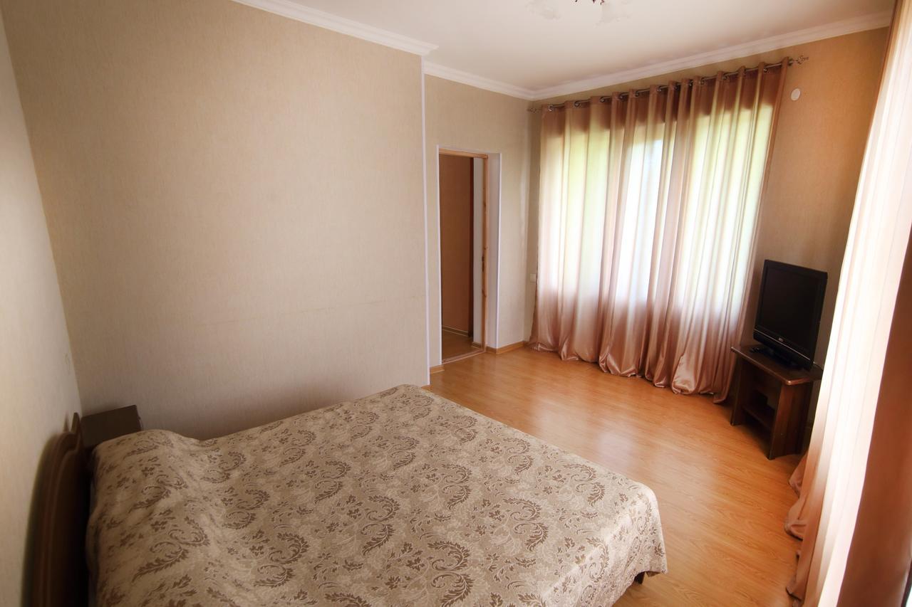 Hotel Kiparis ปิซุนดา ภายนอก รูปภาพ