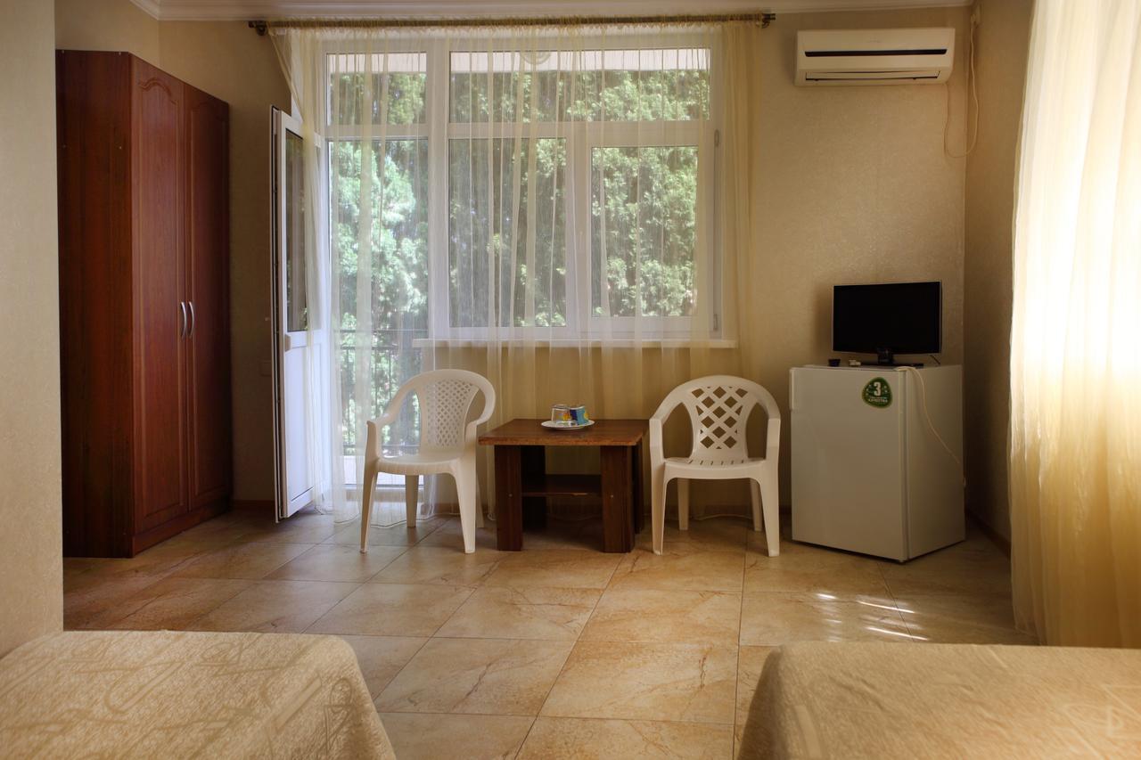 Hotel Kiparis ปิซุนดา ภายนอก รูปภาพ