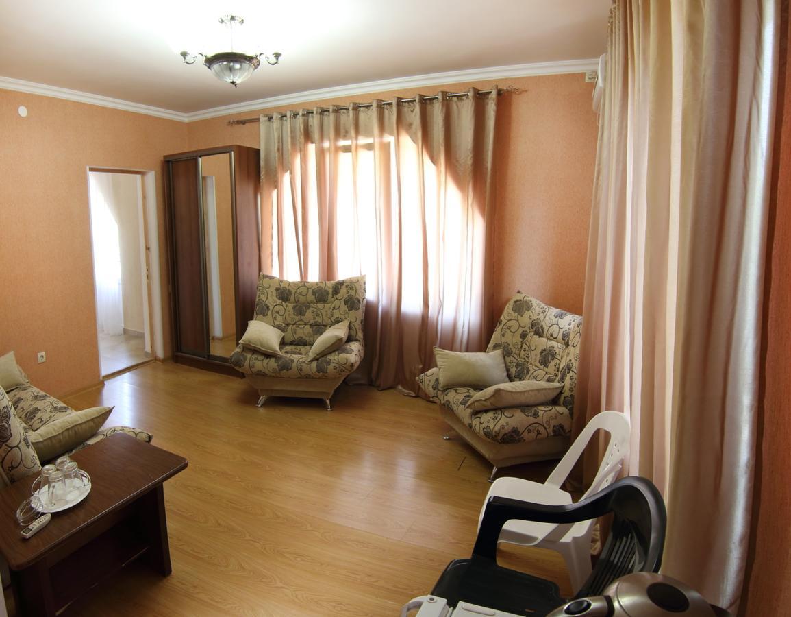 Hotel Kiparis ปิซุนดา ภายนอก รูปภาพ
