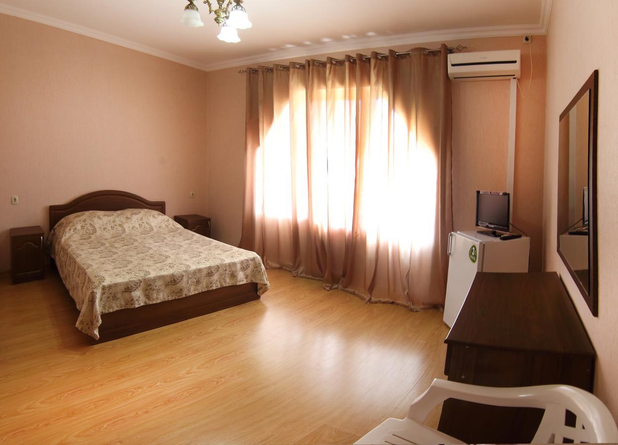 Hotel Kiparis ปิซุนดา ภายนอก รูปภาพ